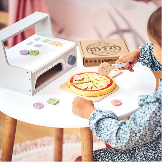 Pizza's bakken in een houtoven - Goepsaccommodatie de Zuiderzon op de Veluwe Pizza's bakken in een houtoven - Goepsaccommodatie de Zuiderzon op de Veluwe