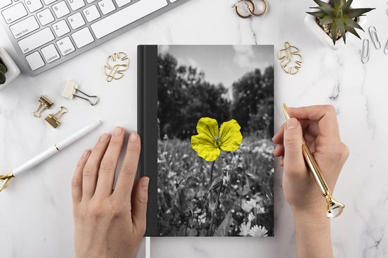 Carnet - Carnet d'écriture - Fleurs - Jaune - Zwart - Wit - Carnet - Format A5 - Bloc-notes