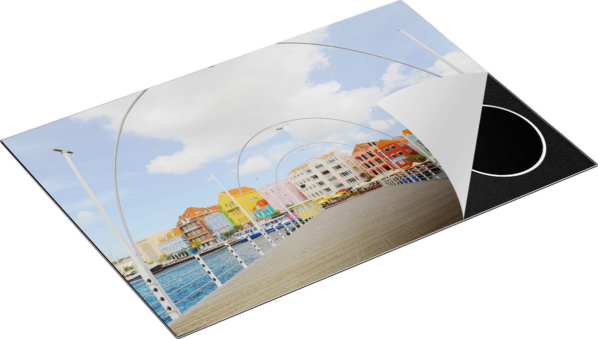 Chefcare Inductie Beschermer Willemstad Gekleurde Huisjes in Curaçao - 75x50 cm - Afdekplaat Inductie - Kookplaat Beschermer - Inductie Mat