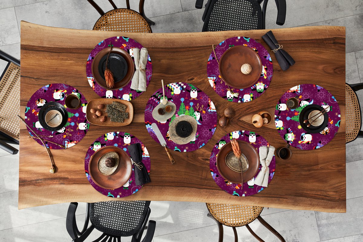 Ronde placemats - Onderlegger - Placemats rond - Pinguïn - Kerstmis - Vuurwerk - Winter - Design - 10 stuks - Kerst - Cadeau - Kerstcadeau voor mannen, vrouwen en kinderen