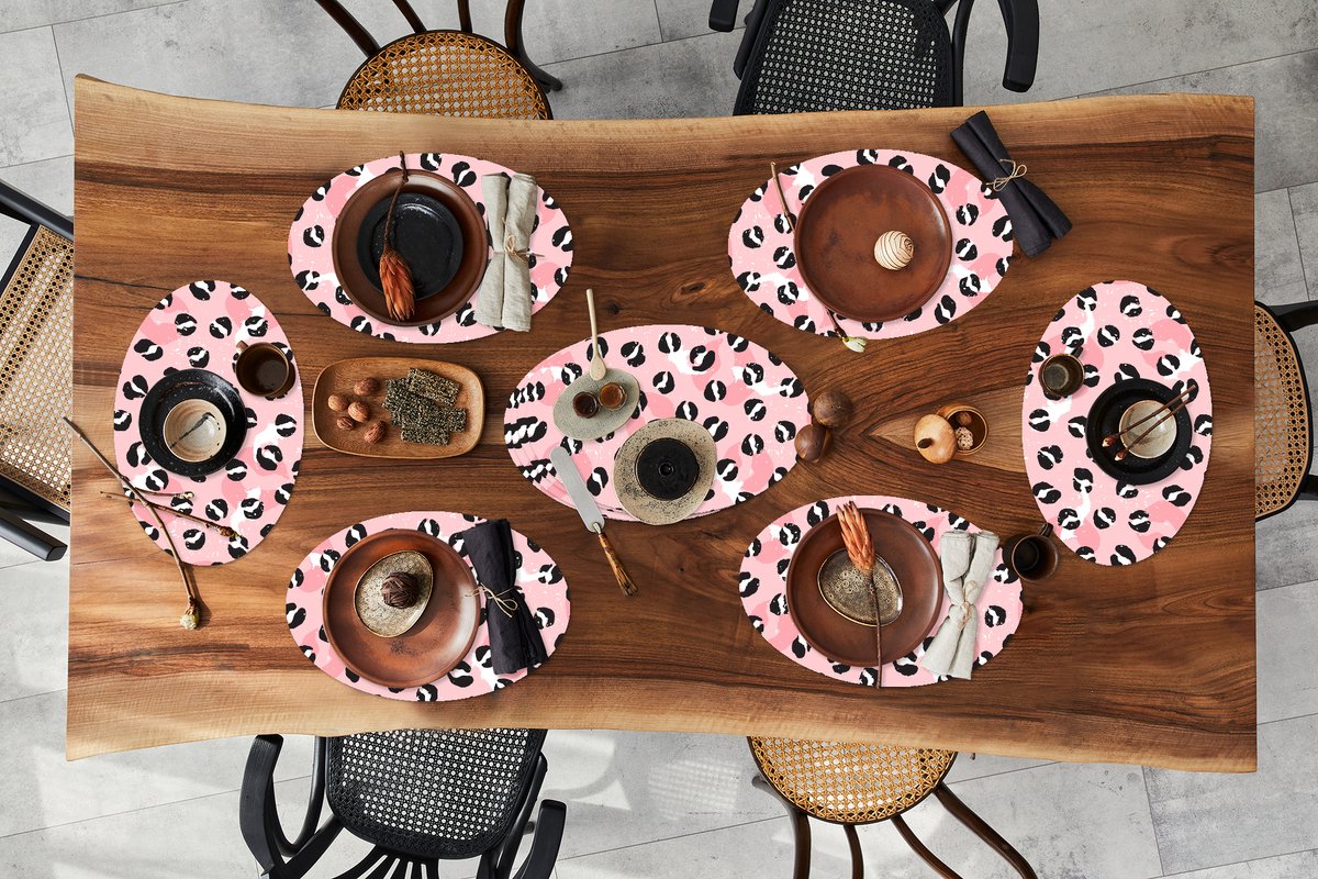 Placemats ovaal - Onderleggers - Ovale placemats - Panterprint - Deren - Design - Roze - 10 stuks