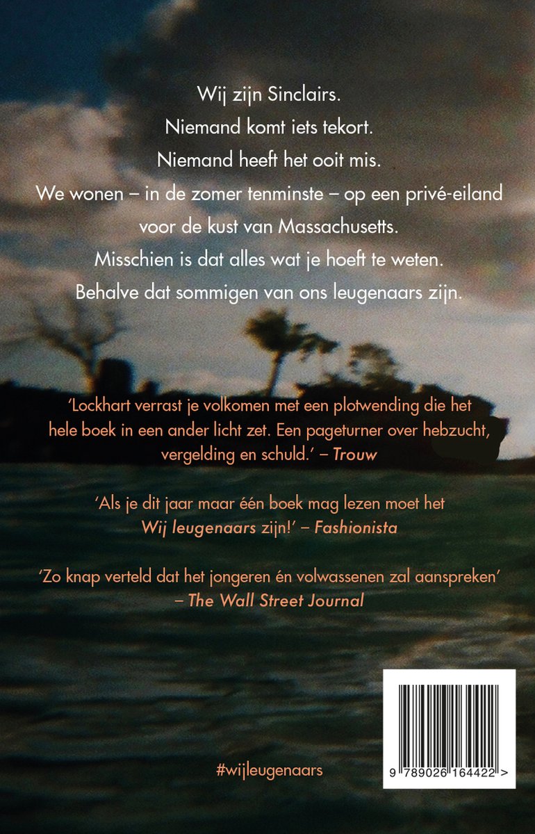 Achterkant van het boek 'Wij leugenaars' met tekst en een gestreepte barcode.
