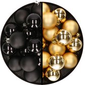 32x stuks kunststof kerstballen mix van zwart en goud 4 cm