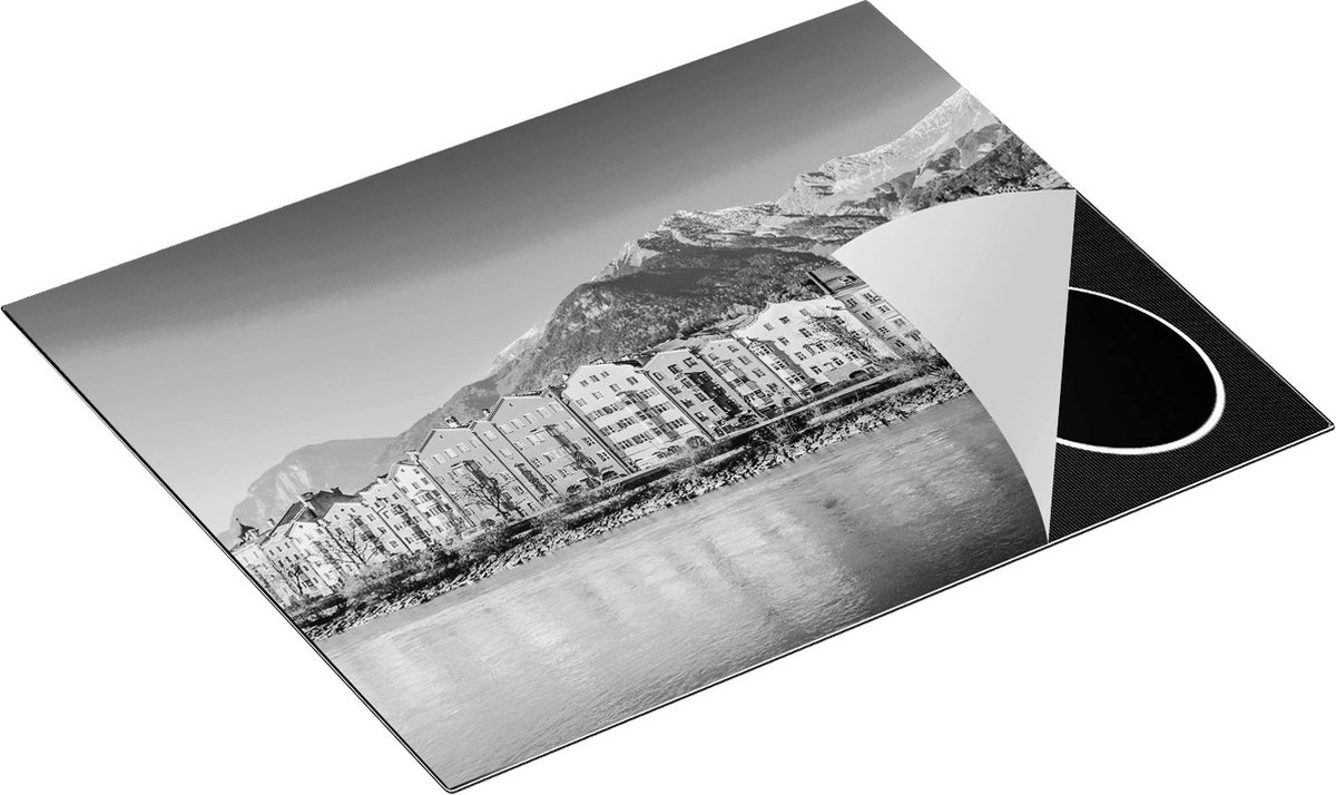 Chefcare Inductie Beschermer Gekleurde Huisjes in Innsbruck, Oostenrijk - Zwart Wit - 65x52 cm - Afdekplaat Inductie - Kookplaat Beschermer - Inductie Mat