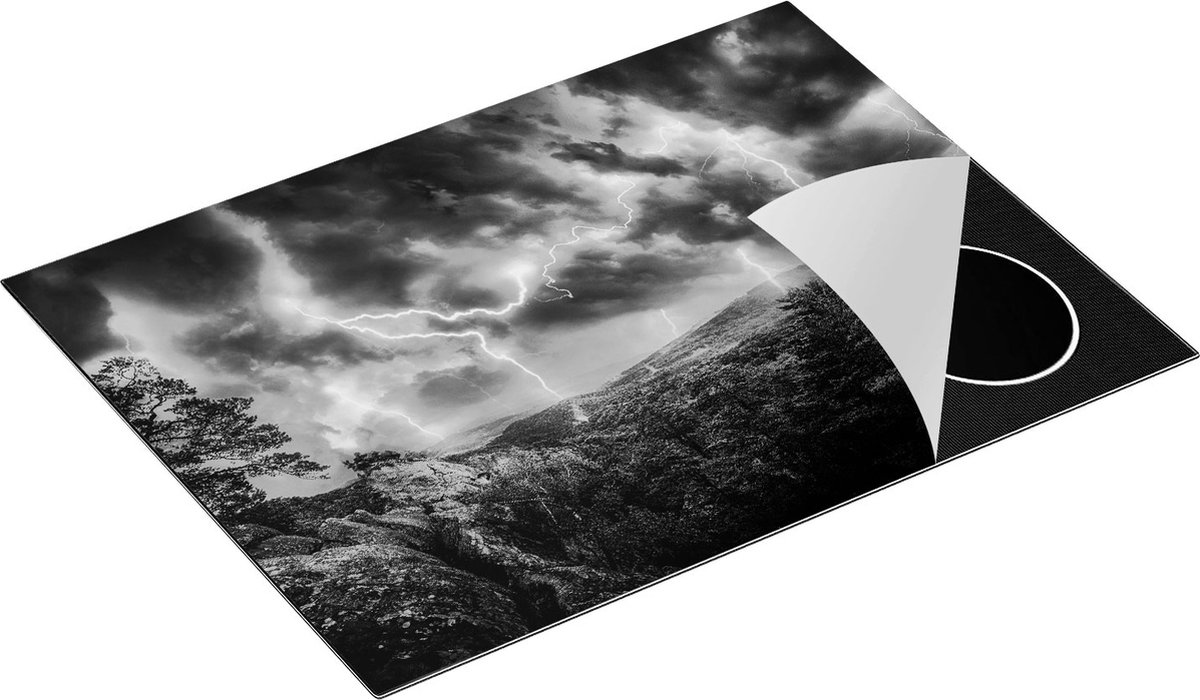 Chefcare Inductie Beschermer Onweer in het Bos - Bliksem - Zwart Wit - 71x52 cm - Afdekplaat Inductie - Kookplaat Beschermer - Inductie Mat