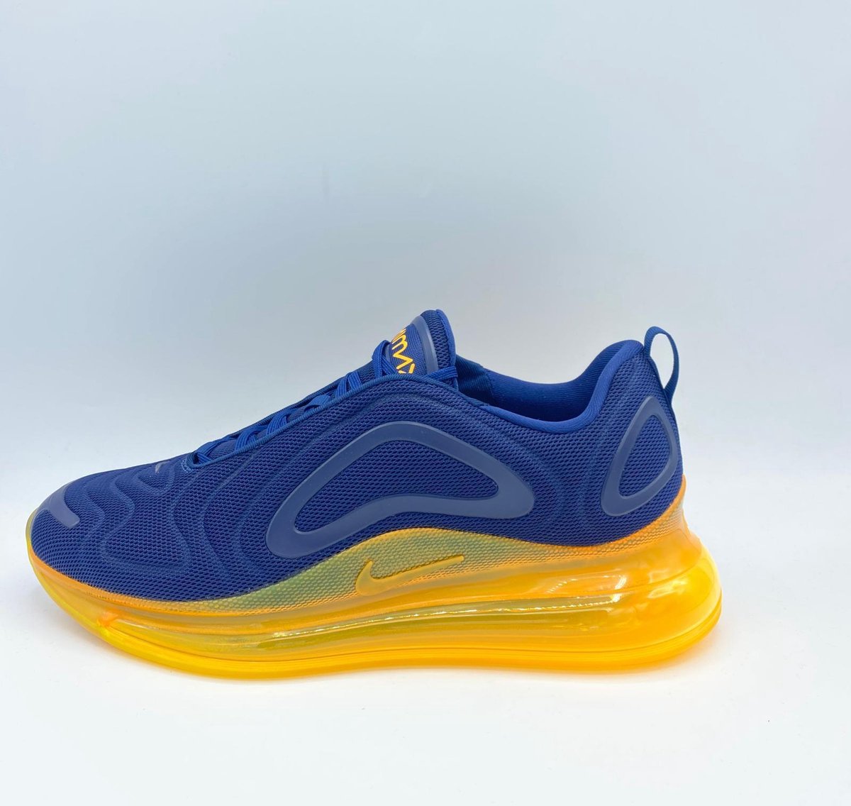Nike Air Max 720 Maat- 44,5 | Vandersilk.com