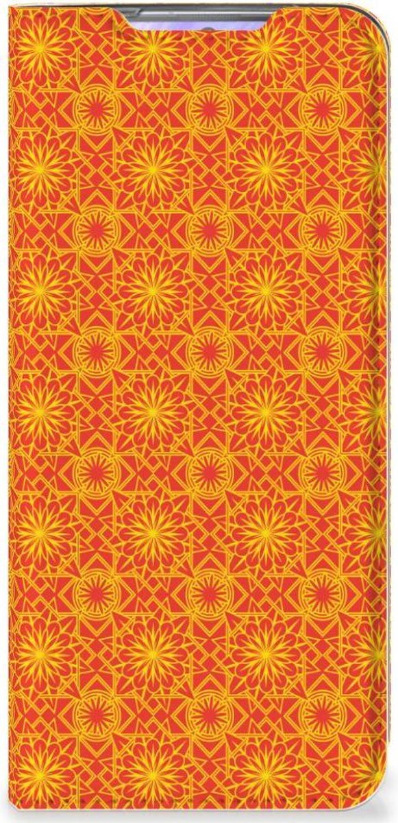 Samsung Galaxy S20 Hoesje met Magneet Batik Oranje