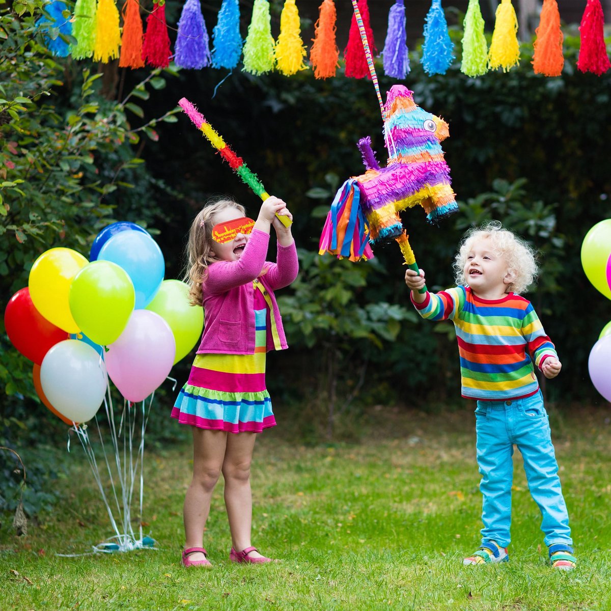 Piñata cijfer met stok en blinddoek