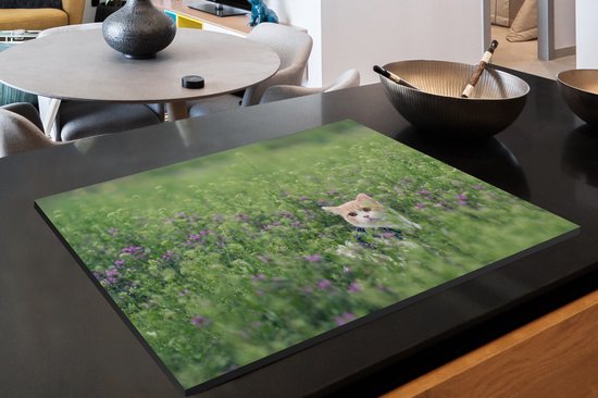KitchenYeah® Inductie beschermer 81.6x52.7 cm - Kat - Bloemen - Lente - Kookplaataccessoires - Afdekplaat voor kookplaat - Inductiebeschermer - Inductiemat - Inductieplaat mat