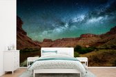Behang - Fotobehang Indrukwekkende sterrenhemel over de Colorado rivier in de Verenigde Staten - Breedte 420 cm x hoogte 280 cm