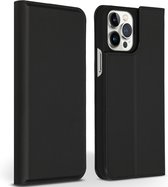 Accezz Hoesje Geschikt voor iPhone 13 Pro Max Hoesje Met Pasjeshouder - Accezz Premium Leather Slim Bookcase - Zwart