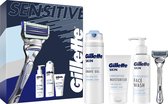 Gillette Geschenkset SkinGuard Sensitive - Scheersysteem Voor Mannen + SkinGuard Scheergel 200ml + Hydraterende Crème 100ml + Gezichtsreiniger 140ml
