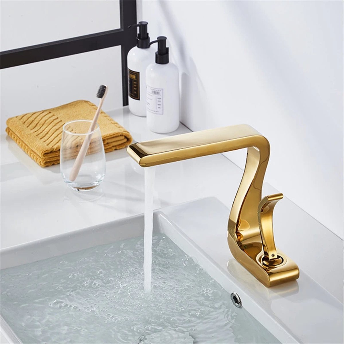 Unieke Wastafel Kraan Goud - Modern design - Koud en Warm - Badkamer - Keuken - Toilet | bol.com