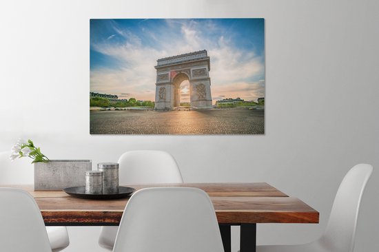 Vue de l'Arc de Triomphe à Paris avec un beau champ de nuages au lever du soleil Toile 60x40 cm - Tirage photo sur toile (Décoration murale salon / chambre)