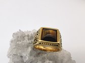 RVS Edelsteen Tijgeroog goudkleurig Ring. Maat 19. Vierkant ringen met zwarte/goud patronen aan de zijkant. Beschermsteen. geweldige ring zelf te dragen of iemand cadeau te geven.