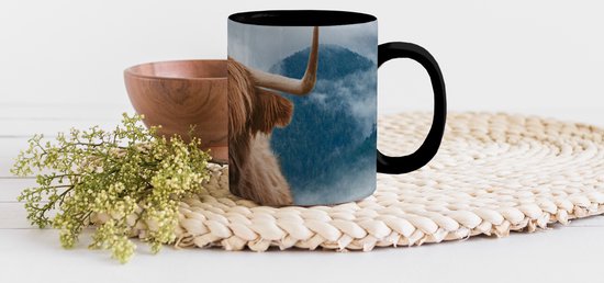 Magische Mok - Foto op Warmte Mokken - Koffiemok - Schotse hooglander - Koe - Hoorn - Magic Mok - Beker - 350 ML - Theemok