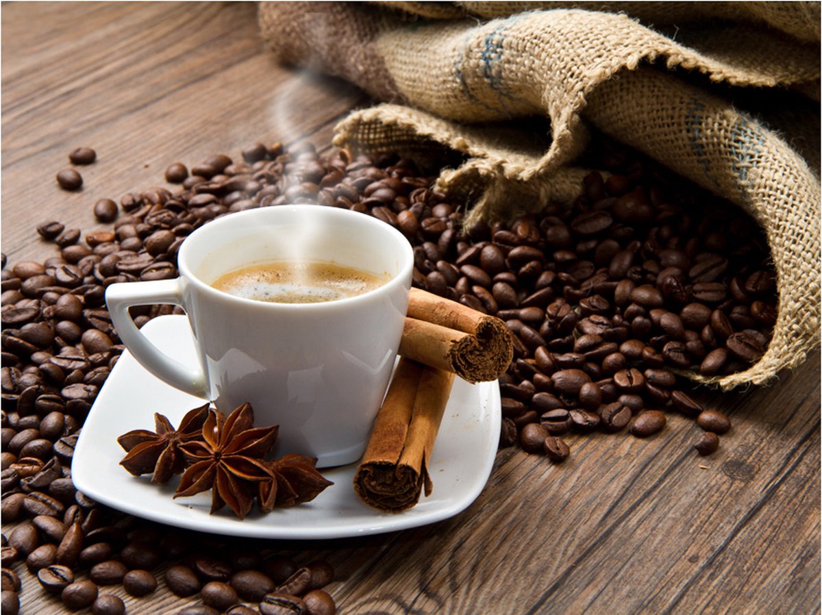 Fotobehang - Star anise coffee.