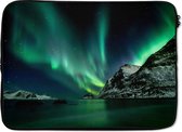 Laptophoes 14 inch - Noorderlicht - Strand - Noorwegen - Laptop sleeve - Binnenmaat 34x23,5 cm - Zwarte achterkant