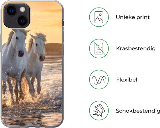Telefoonhoesje Geschikt voor iPhone 13 hoesje - Paarden - Water - Strand - Dieren - Siliconen Telefoonhoesje Telefoonhoesje