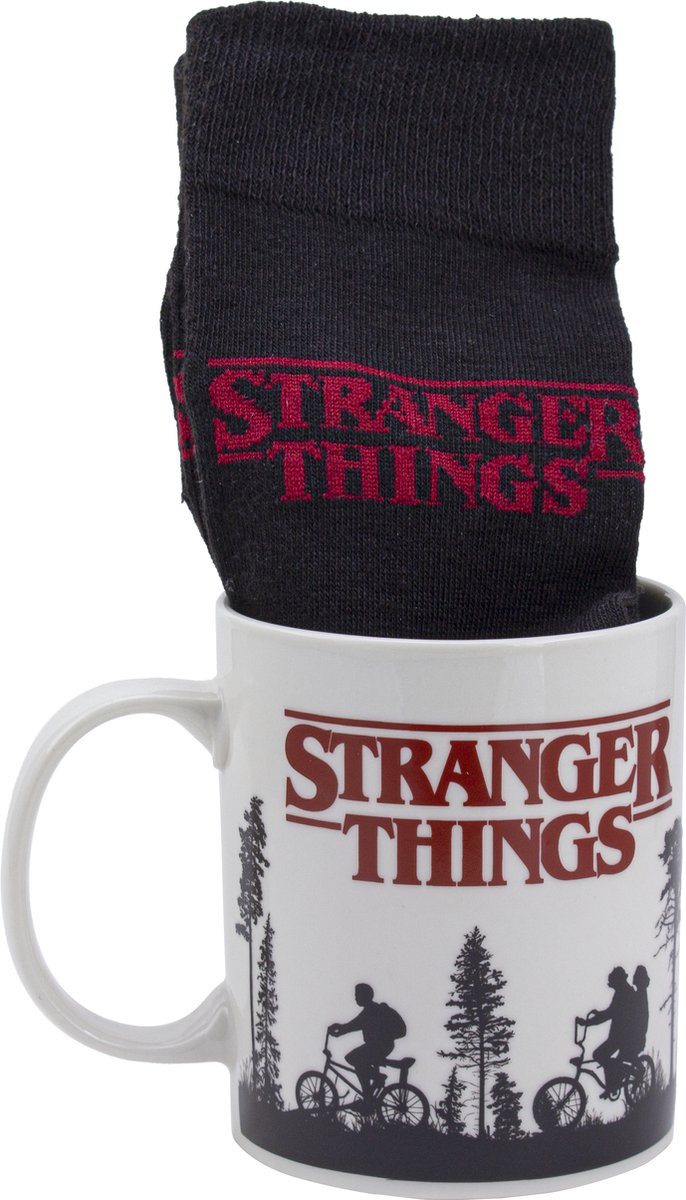 Stranger Things - Logo - Mok en Sokken - Geschenkset - 300ml
