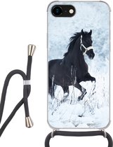 Hoesje met koord Geschikt voor iPhone 7 - Paard - Sneeuw - Winter - Siliconen - Crossbody - Backcover met Koord - Telefoonhoesje met koord - Hoesje met touw