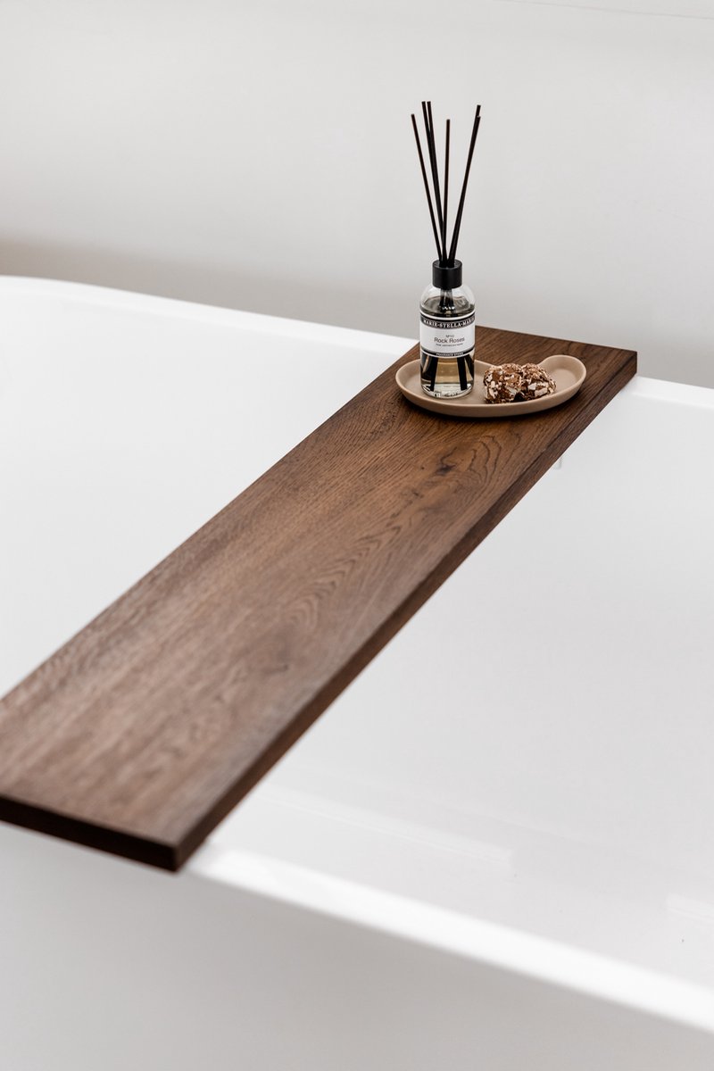 Badplank 75 cm - Walnoot kleur - Badplank eiken - Japandi stijl - Massief eikenhout - Badplank voor in bad - zonder tabletgleuf