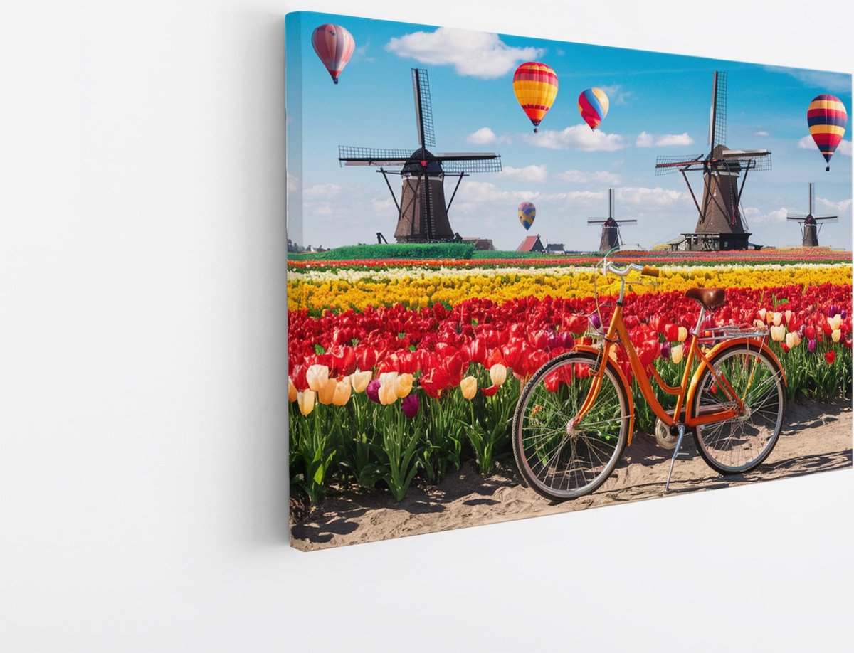 Saammp Canvas Schilderij - Fiets - Molens met Tulpenvelden - Natuur - 100x75 - Foto op canvas - Wanddecoratie - Muurdecoratie Woonkamer - Slaapkamer decoratie - Canvas Print Multicolor