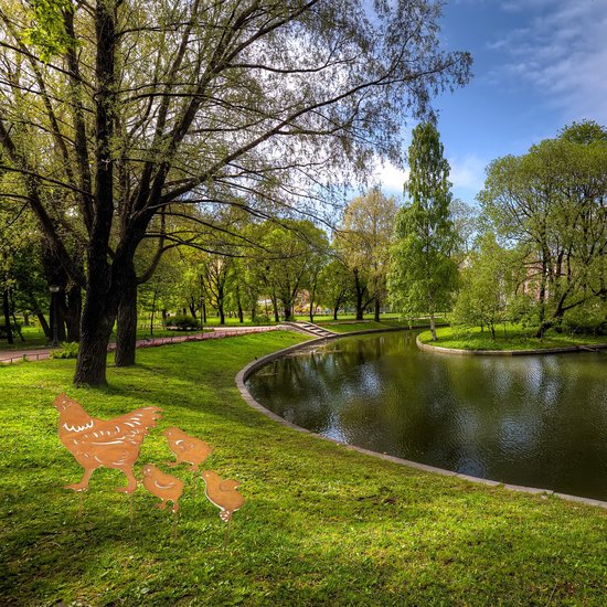Unyqoos ® Schattige Tuindecoratie Metalen Kippenfamilie Met Roestige Afwerking Voor Een Unieke Tuinlook van Unyqoos — afbeelding 5