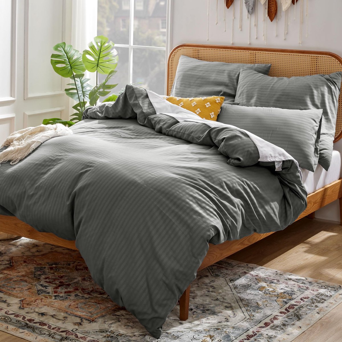My Ninki ® Luxueuze Microvezel Beddengoedset met Ademend en Warmteregulerend Ontwerp voor Vier Seizoenen Comfort donkergrijs