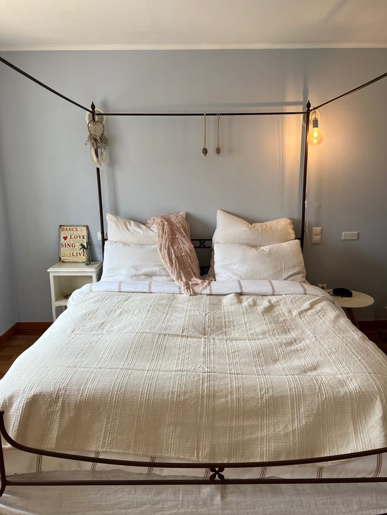 Luces del Sur - Iris Chic Natural Bedspread - 170 cm x 220 cm - recycled cotton - sustainable European home accessories