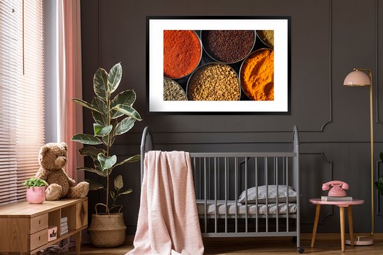 Photo en cadre - Grands récipients aux herbes Cadre photo noir avec passe-partout blanc 80x120 120x80 cm - Affiche sous cadre (Décoration murale salon / chambre)