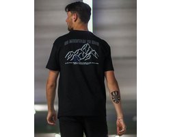Shirt - No mountain to high - Wurban Wear | Grappig shirt | Oversized shirt | Unisex tshirt | Streetwear | Y2K | Gym | Gewichten | Hip hop | Urban fashion | Skateboard | Zwart & Wit
