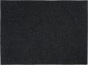 Un tapis rectangulaire gris foncé uni sur fond blanc.
