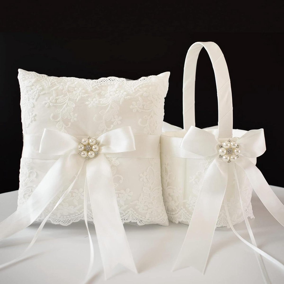 Bloemenmeisje Mand en Kussen - Bruiloft Set - Bruiloft Decoratie - Handgemaakte Kant - 8.6 x 8.6 x 2.7 inch