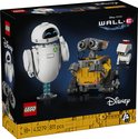 Set LEGO WALL-E et EVE avec des figurines de WALL-E, EVE et un petit robot.