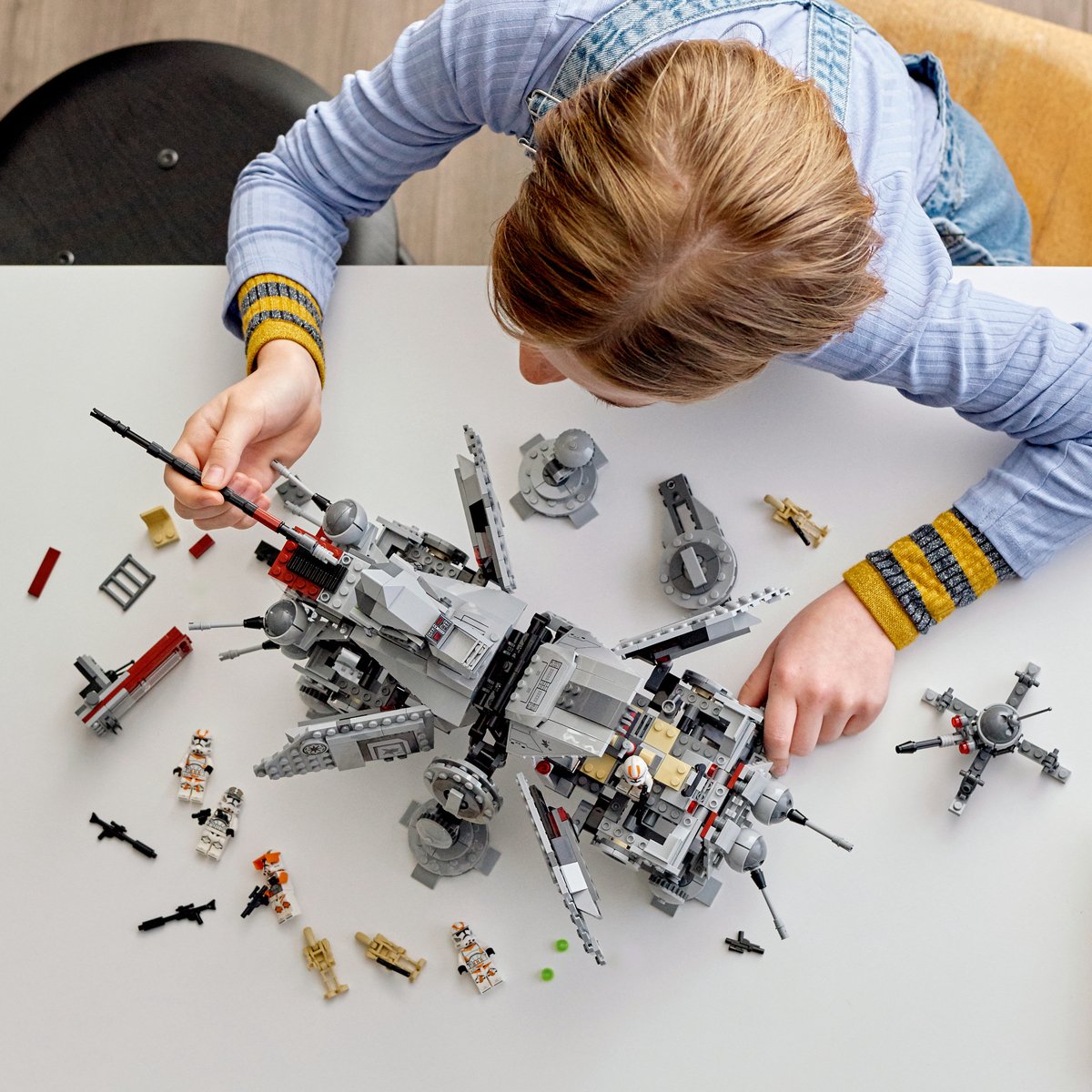 LEGO Star Wars AT-TE Walker Verstelbaar Model met Clone Troopers en Droid Figuren - 75337 — afbeelding 5