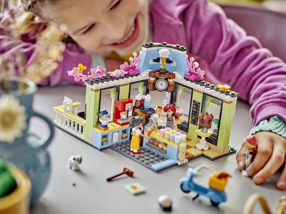 LEGO Friends Heartlake City café 42618 — afbeelding 2