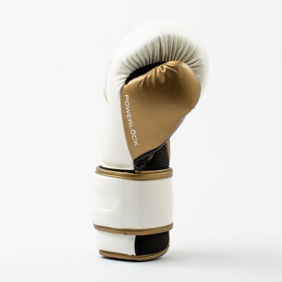 Witte Everlast bokshandschoen met gouden achterkant van de hand en polssluiting met Powerlock-tekst.