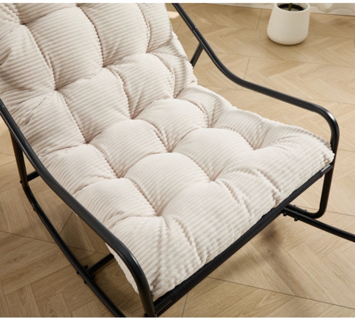 Buiten schommelstoel, comfortabel kussen, met zacht dik kussen, voor woonkamer, slaapkamer, leeskamer, Zwart frame met Wit kussen（Corduroy fabric）
