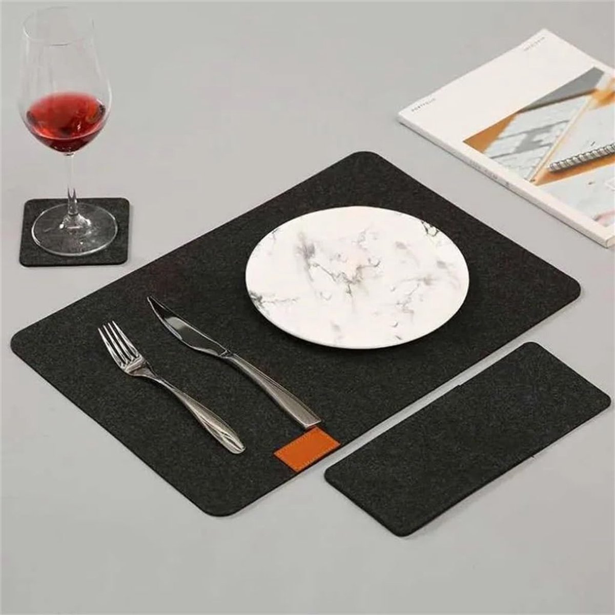 Tafelmat - Onderzetter - Tafel Beschermen - Wasbaar Vilt - Diverse Maten - Lichtgrijs