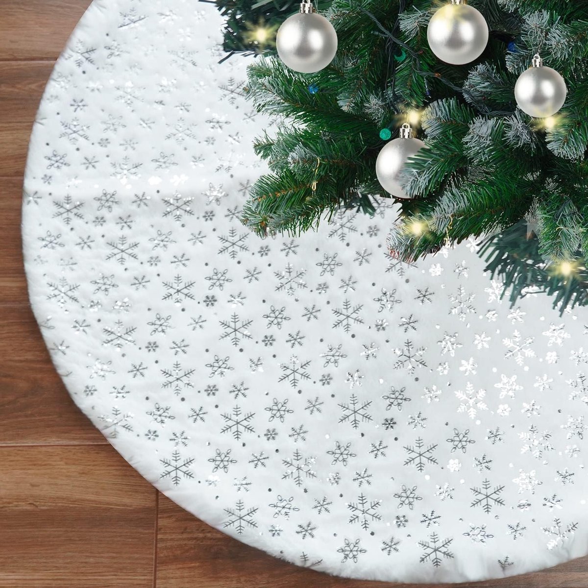 Witte Pluche Kerstboomrok 90 cm met Zilveren Sneeuwvlokken voor Kerstdecoratie en Feestdagen