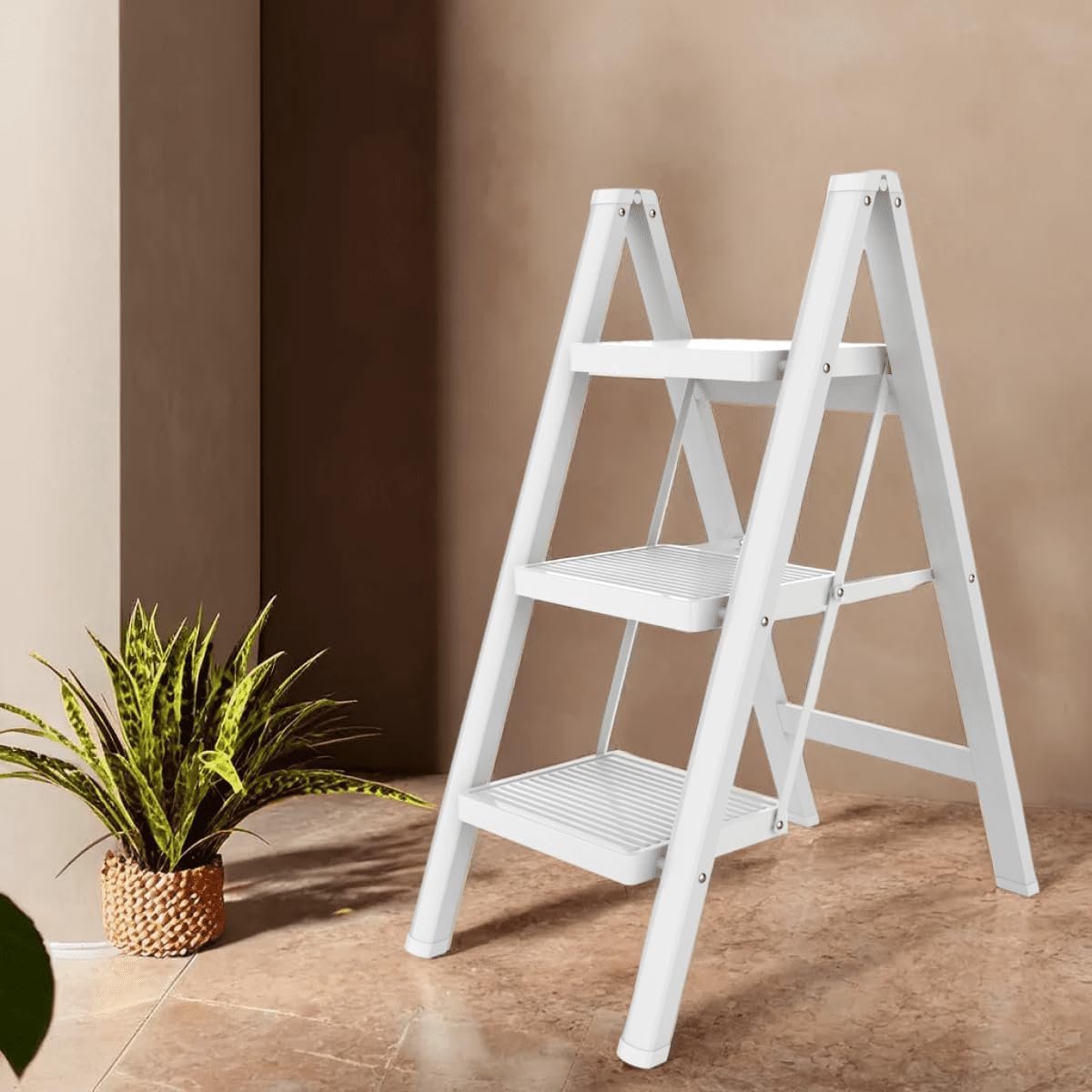 Opstapladder 3 Treden - Klimplatform Vouwbaar - Huishoudelijk Gebruik - Extra Brede Stappen - 227kg Draagkracht - Wit
