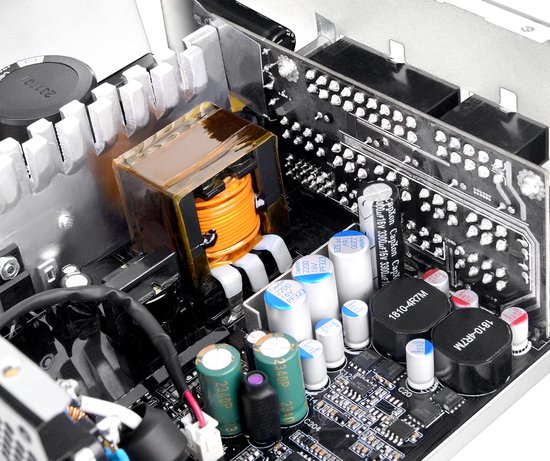 Thermaltake Toughpower GT 850W 80 Plus Platinum (5/8)