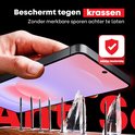 Hand toont hoe de screenprotector beschermt tegen krassen. Volledige bescherming.