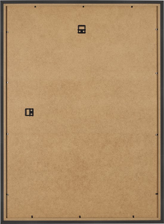 Achterkant van een zwarte fotolijst met bruine MDF-plaat en ophangsystemen.