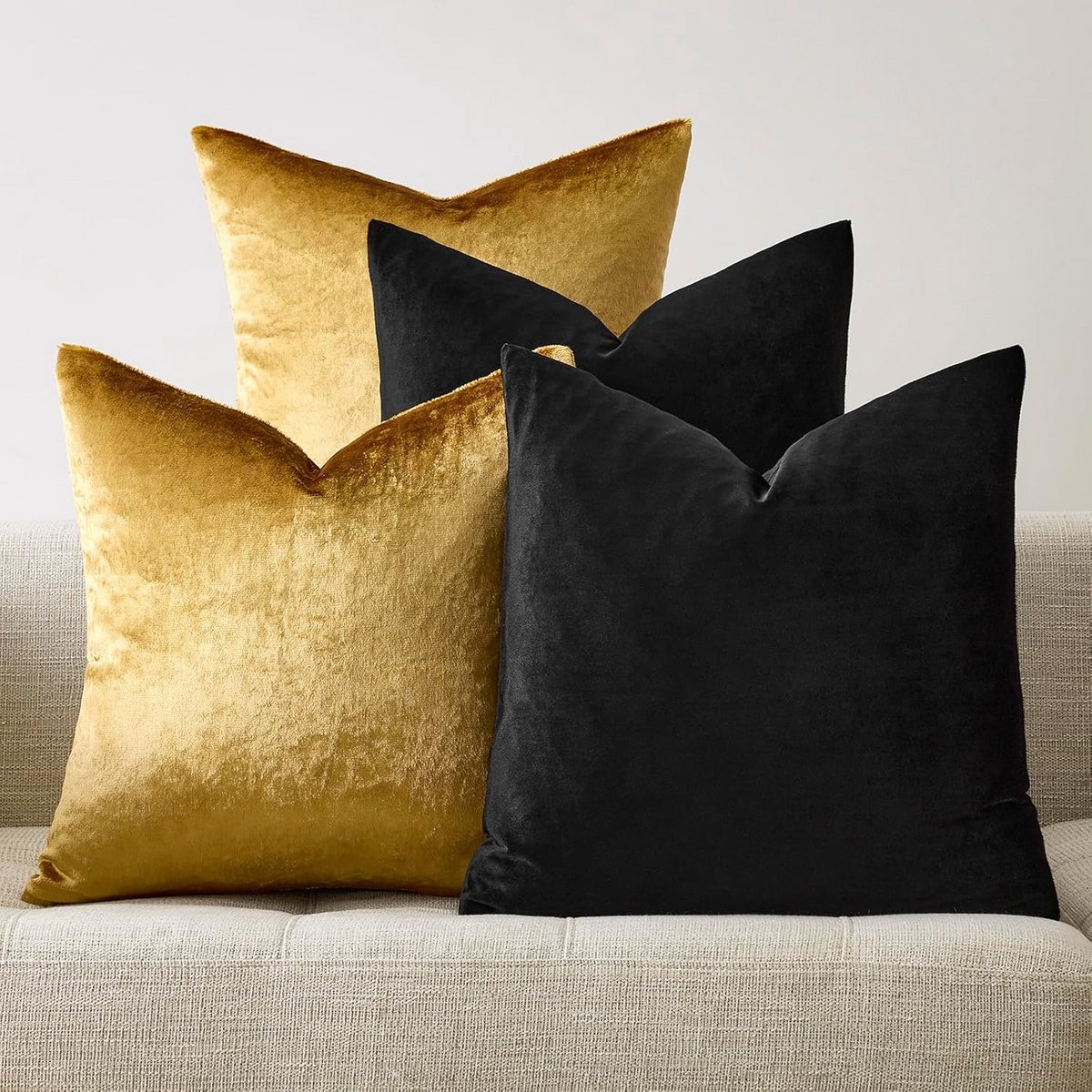 Set van 4 Decoratieve Kussenhoezen 45x45 cm - Zacht Fluweel - Goud Zwart Vierkant Sierkussen