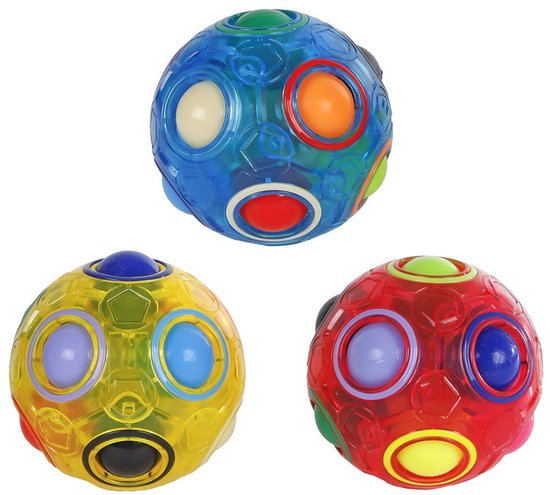 Drie transparante magische ballen: blauw met witte en rode cirkels, geel met paarse en blauwe cirkels, rood met paarse en gele cirkels.