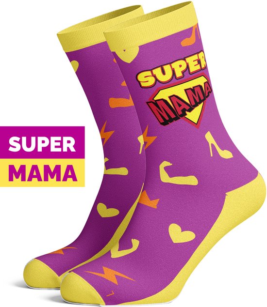 Silly Soles - Grappige Sokken SUPER MAMA - Best Mom - One Size Huissokken Tekst - Grappige Cadeaus Vrouwen - Originele Happy Gekke SuperWomen Socks - Verjaardag Cadeau Vrouw, Mama, Moeder - cadeautje voor Mama