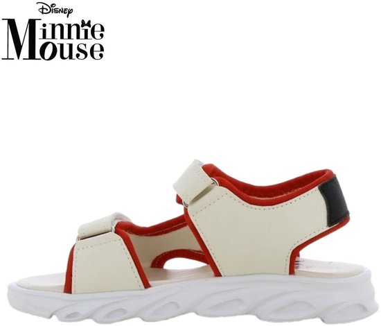 Crème sandalen met rode accenten, verstelbare bandjes en een witte, golvende zool.