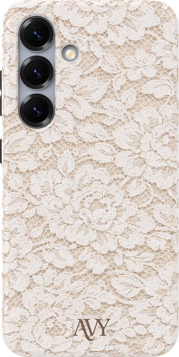 AVY Hoesje geschikt voor Samsung Galaxy S25 | Vintage Lace | Kant | Beige | Hard Shell Back Cover | Compatibel met MagSafe & Qi2